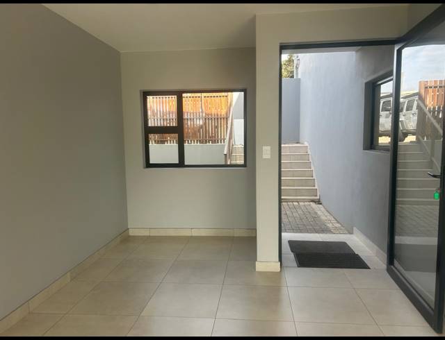 2 BEDROOM VILLA FOR SALE IN SHAKAS ROCK